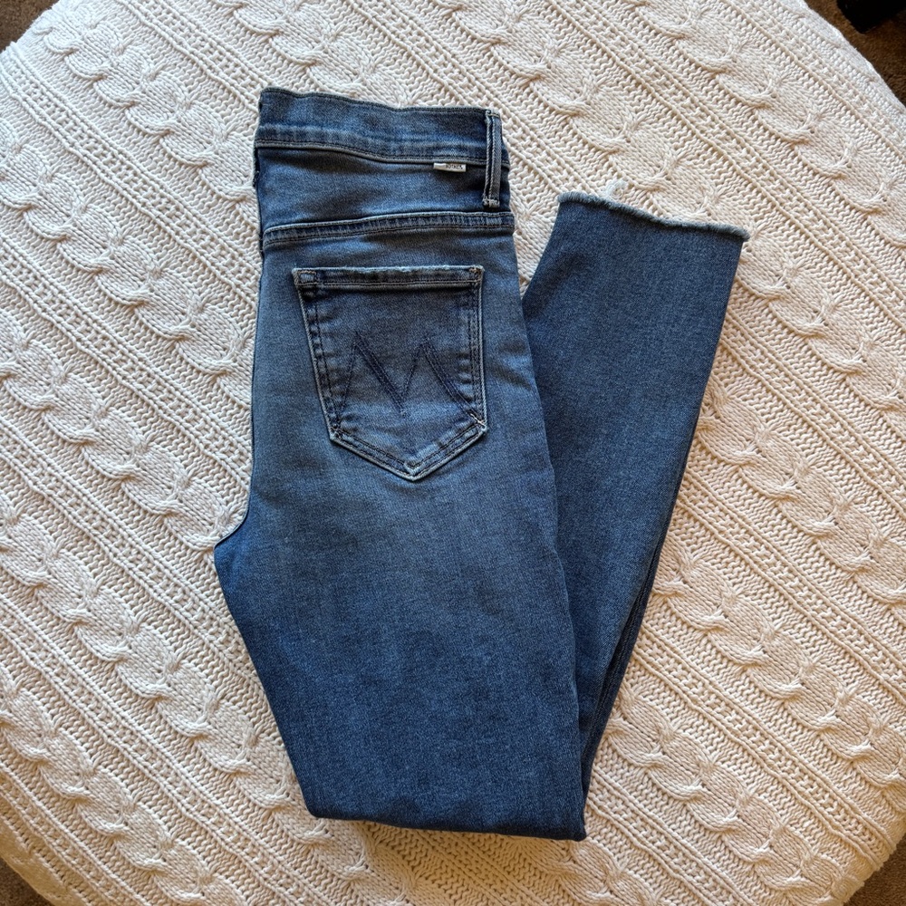 MOTHER The Stunner Zip Ankle Fray Jeans